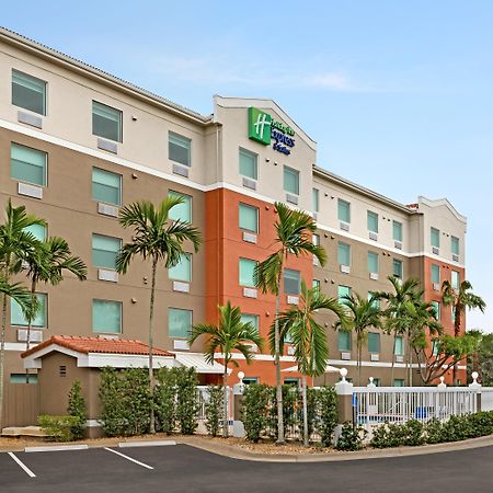 Holiday Inn Express & Suites Pembroke Pines-Sheridan St By Ihg Luaran gambar