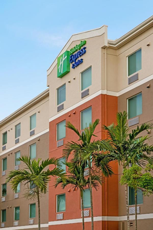 Holiday Inn Express & Suites Pembroke Pines-Sheridan St By Ihg Luaran gambar